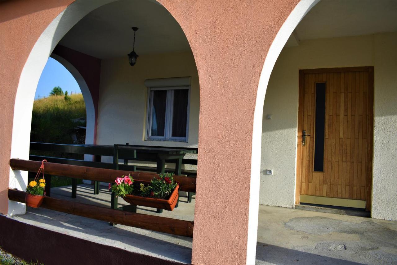 Apartmani Mitrovic Žabljak 外观 照片
